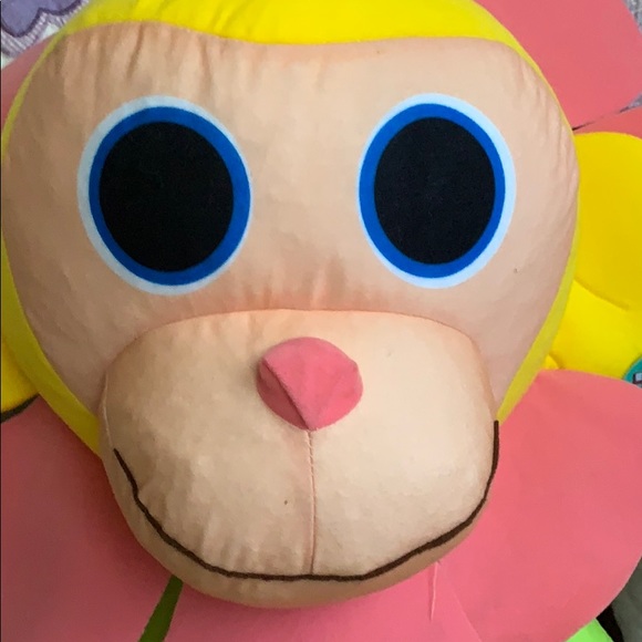 Wonder park flower monkey! - Picture 2 of 4